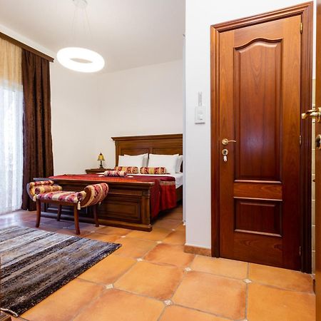 Apartments Gucci Ulcinj Exterior photo